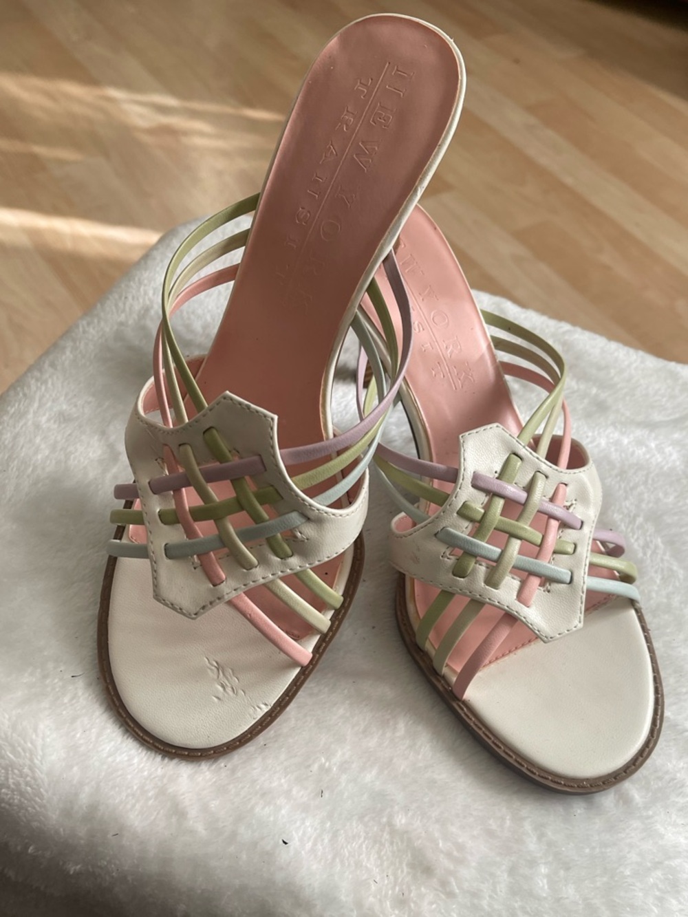 Pastel strappy heels! Perfect for summer.
